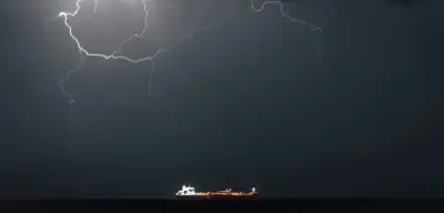 Energiekonflikt nach Irankrieg: Blockade der Straße von Hormus zwingt zu globaler Energiewende