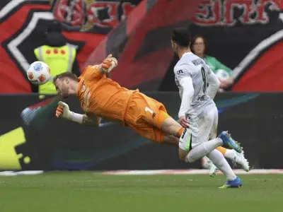 Flekken erneut verhöhnt: Torwart-Debatte bei Bayer Leverkusen eskaliert