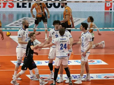 Friedrichshafen wehrt Matchball ab: Spannendes Halbfinale in Volleyball-Bundesliga