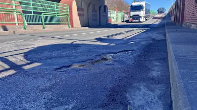 Frostschäden auf Straßen im Altkreis Bitterfeld: Kommunen reagieren unterschiedlich