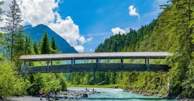 Gewinnspiel: Zwei Nächte im Posthotel Lechtal am Lechradweg in Tirol