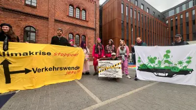 Greifswalder Aktivistin fordert Freispruch für offenes Schwarzfahren im ICE