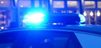 Hamburg: Jugendlicher nach Überfall auf 19-Jährigen verhaftet – Rechtsextreme Taten im Fokus