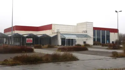 Höffner-Markt in Schwerin: Stadt gibt grünes Licht, doch Eröffnung lässt auf sich warten