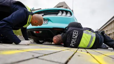 Innenminister Pegel startet Großkontrolle gegen Raser am Car-Friday in Mecklenburg-Vorpommern