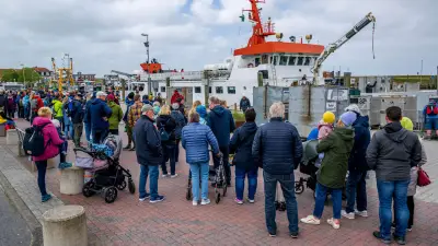 Iran-Konflikt treibt Fährpreise: Spiekeroog-Urlauber zahlen mehr für Nordsee-Überfahrt