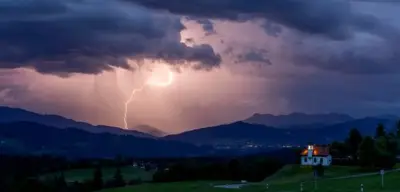 Kaufbeuren: Gewitter-Rekord inspiriert Marketing als Blitzhauptstadt Bayerns