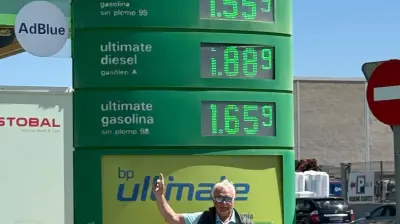 Kubicki tankt auf Mallorca für 1,55 Euro und kritisiert Klingbeils Steuerpläne