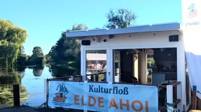 Kulturfloß Elde Ahoi: Drei Wochen mobile Bühne auf dem Wasser sucht Künstler
