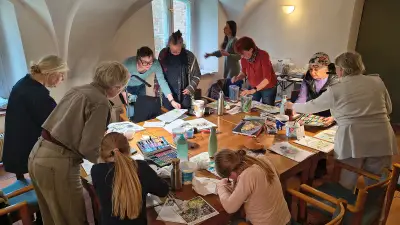 Kunst-Workshop in Bibow: Kirche wird zum Atelier auf Feiningers Spuren