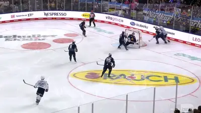 Kurioses Tor durch Banden-Abpraller entscheidet Playoff-Spiel zwischen Adler Mannheim und EHC München