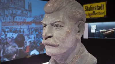 Lesung in Schwerin: Grit Poppe über deutsche Jugendliche in Stalins Lagern