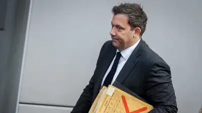 Machtkampf in Berlin: Reiche torpediert Klingbeils Krisengipfel mit scharfer Kritik