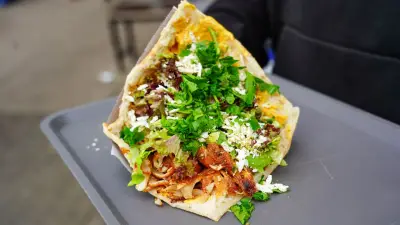 Markenstreit: Döner-Shop aus Bielefeld klagt über KFC - US-Riese bietet Kollaboration an