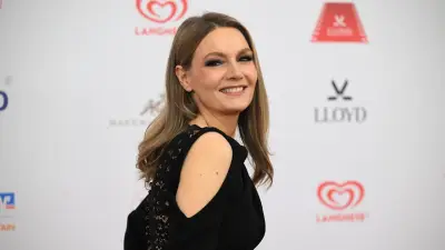 Martina Hill: Die wandelbare Comedy-Ikone im ausführlichen Porträt