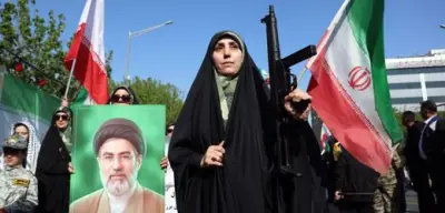 Mojtaba Khamenei schwer verletzt – Revolutionswächter übernehmen