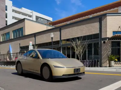 Musk: Tesla startet Produktion des Robotaxi Cybercab