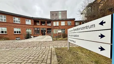 MVZ-Umzug in Dessau: Kritik an schlechter Busanbindung der neuen Poliklinik hält an