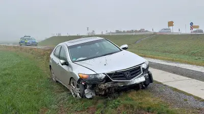Mysteriöser Unfall bei Eutzsch: Honda überfährt Kreisverkehr auf B2 – Fahrer flüchtet