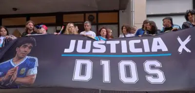 Nach Justizskandal: Neuer Prozess um Maradonas Tod mit sieben Angeklagten