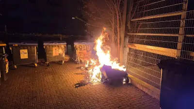 Nächtliche Mülltonnenbrände: Feuerwehr in Halle im Großeinsatz