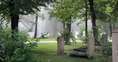 Neue Stelen am Perlacher Forst: Erinnerung an NS-Justizopfer