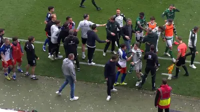 Nordderby-Explosion: Werder siegt 3:1 gegen HSV mit Traumtoren und drei Roten Karten