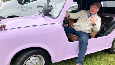 Oldtimer-Fan (83) zeigt seltene DDR-Fahrzeuge bei Treffen in Prenzlau