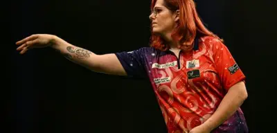 PDC schließt trans Darts-Spielerinnen aus: WM-Teilnehmerin van Leuven betroffen