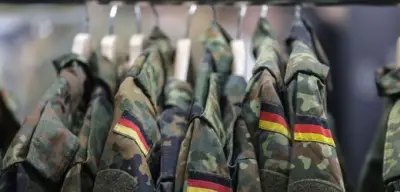 Politische Debatte um neue Wehrdienst-Regel: Männer müssen Auslandsreisen genehmigen lassen