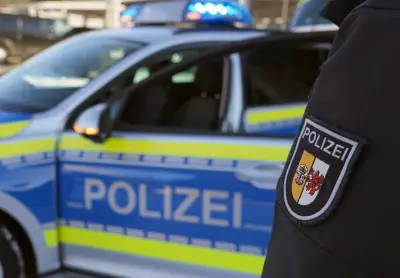 Polizei Neubrandenburg sucht dringend vermisste 18-Jährige mit medizinischem Notfall