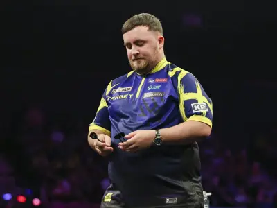 Premier League Darts: Luke Littler erlebt Pfeifkonzert in Rotterdam