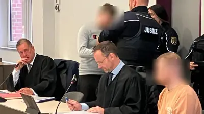 Prozess gegen Blaulichtfotografen: Älterer Angeklagter legt Geständnis nach Deal ab