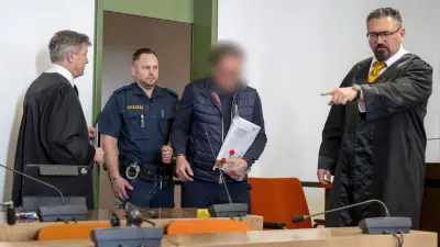 Prozess gegen mutmaßliche Putsch-Komplizen: Angeklagter soll blutige Entführung von Lauterbach geplant haben