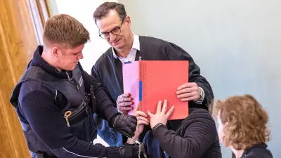 Prozess um getöteten Polizisten: Angeklagter zeigt Reue