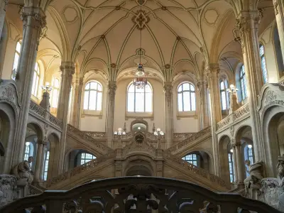 Prozess um tonnenschweren Marihuana-Schmuggel in Kokosnuss-Lieferung beginnt