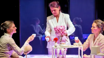 Puppentheater Halle: Einfühlsame Inszenierung von Maxie Wanders Klassiker