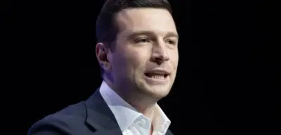 Rechtspopulist Bardella und Prinzessin: Händchenhaltung löst PR-Debatte aus