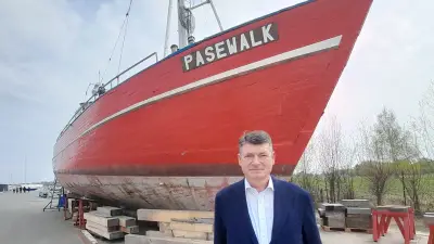 Rettungsaktion für historischen DDR-Fischkutter „Pasewalk“ in Rostock gestartet