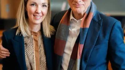 Richard Gere im Bundestag: Hollywood-Star diskutiert Tibet mit CDU-Abgeordneter Ellen Demuth