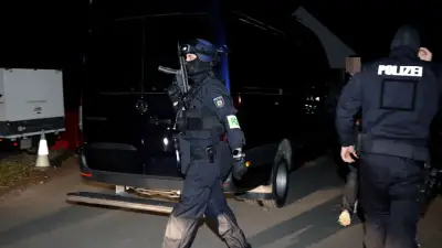 Riesen-Razzia gegen Hells Angels: 1200 Polizisten im Einsatz in NRW