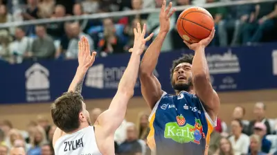 Rostock Seawolves feiern Jubiläumssieg und präsentieren Neuzugang Greene