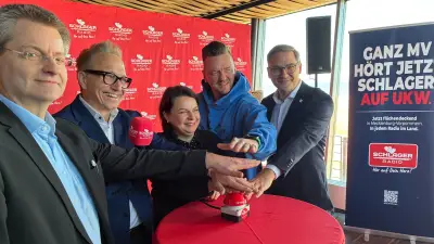 Schlager Radio startet in MV: Ministerin Drese verrät ihre Lieblingszeile von Roland Kaiser