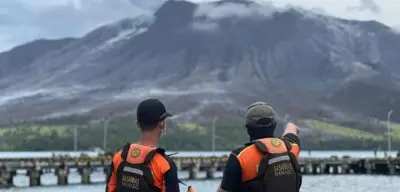 Schweres Erdbeben vor Sulawesi löst Tsunamiwarnung aus – nur geringe Gefahr