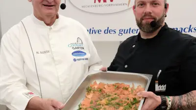 Schweriner Gourmetgarten 2026: Kulinarische Höhepunkte und Sommermusik im Schlossgarten