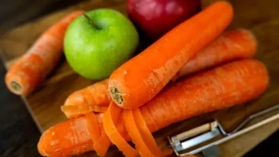 Seniorenverein Altentreptow: Veranstaltungen zu gesunder Ernährung und Kartenspielen