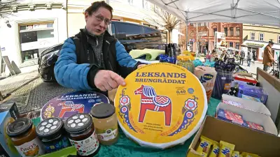 Skandinavische Genüsse auf Ascherslebener Wochenmarkt: Uwe Bischoffs nordische Spezialitäten