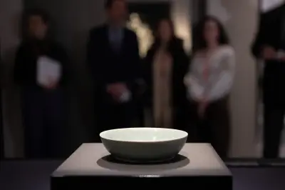 SKD Dresden präsentiert seltene kaiserliche Schätze aus China trotz Sicherheitsrisiken