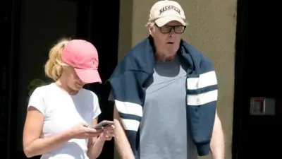 Sorgen um David Hasselhoff: Kultstar mit Gehhilfe gesichtet