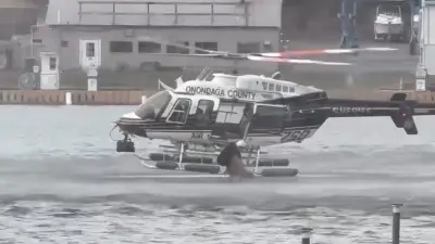 Spektakuläre Hubschrauber-Rettung: Hund aus eiskaltem Fluss in New York gerettet